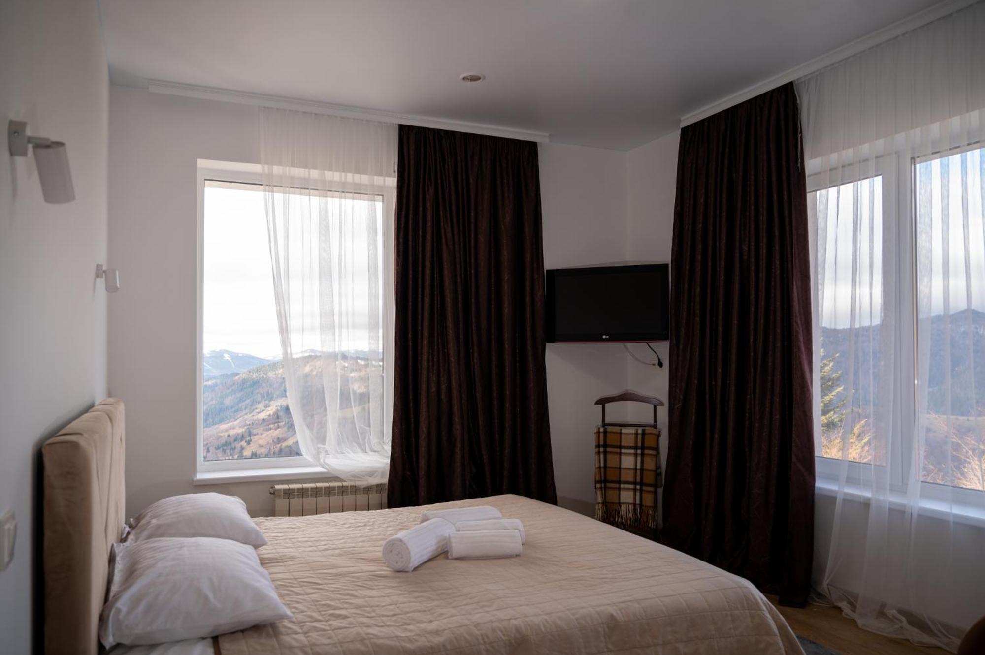 Kamyanka Hotel Mizhhirya  ภายนอก รูปภาพ